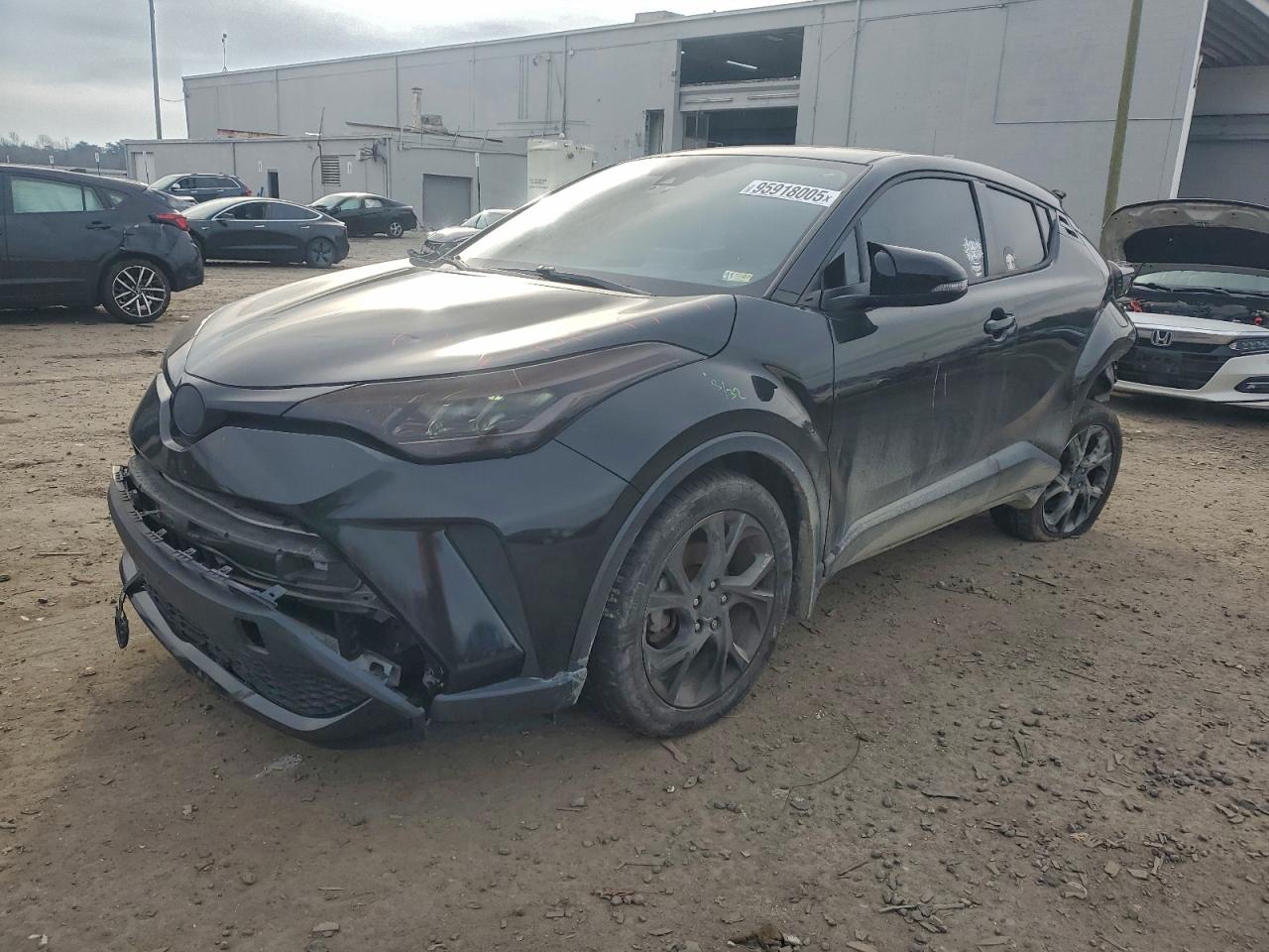 TOYOTA C-HR XLE 2020