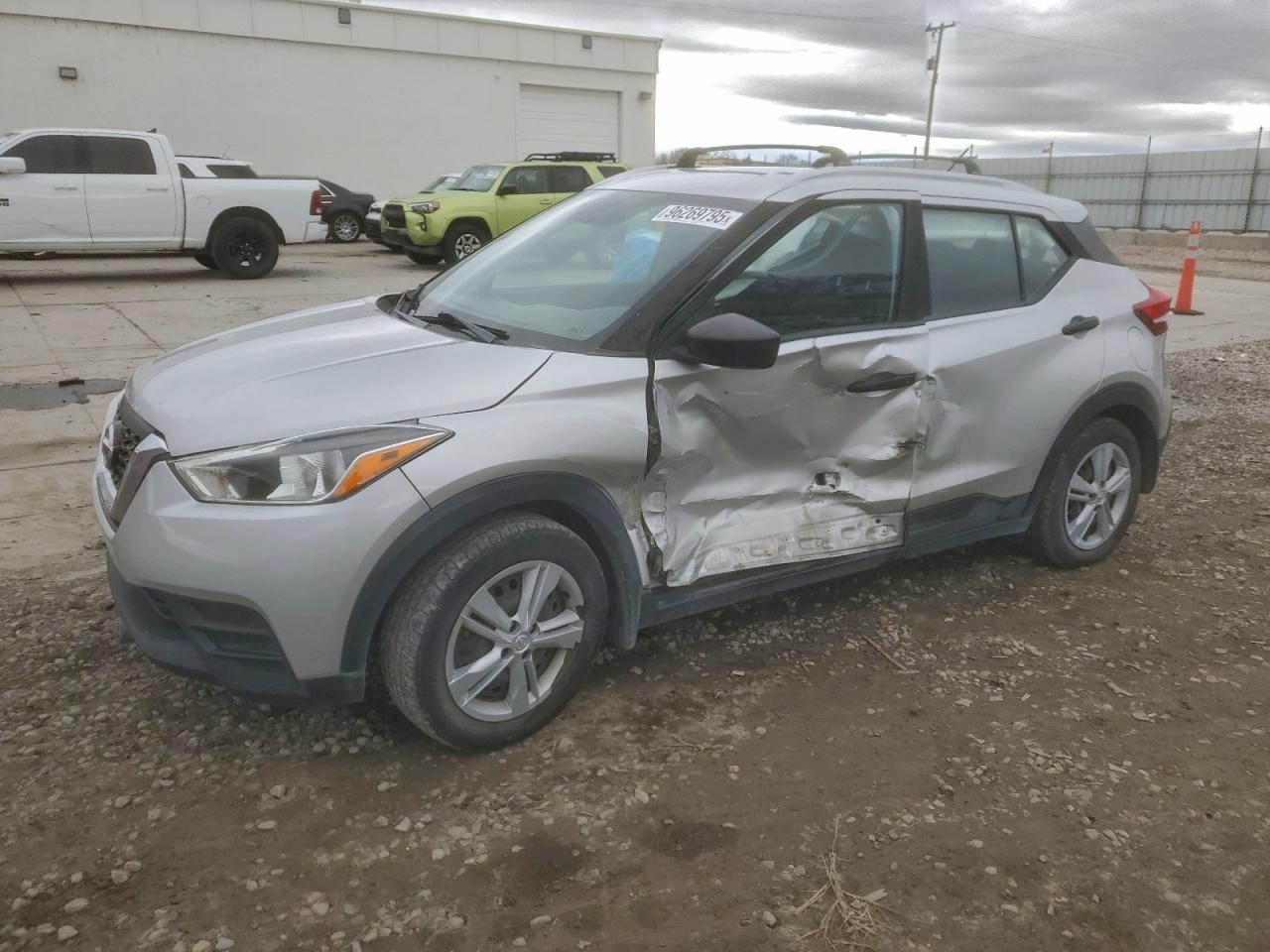 NISSAN KICKS S 2018