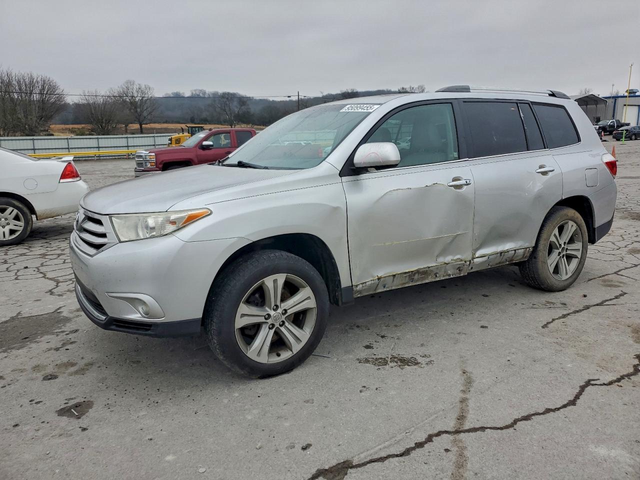 TOYOTA HIGHLANDER 2013