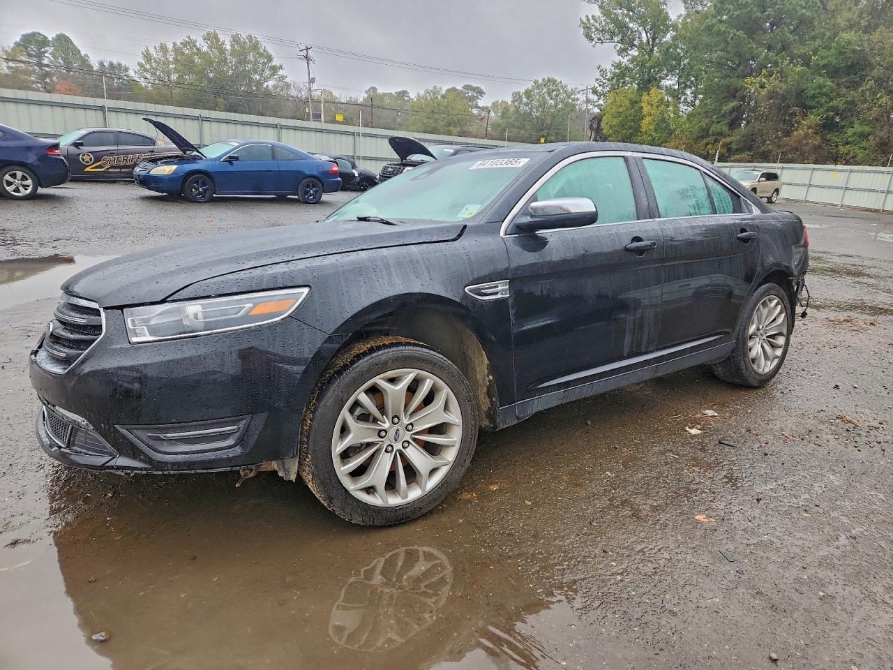 FORD TAURUS 2017