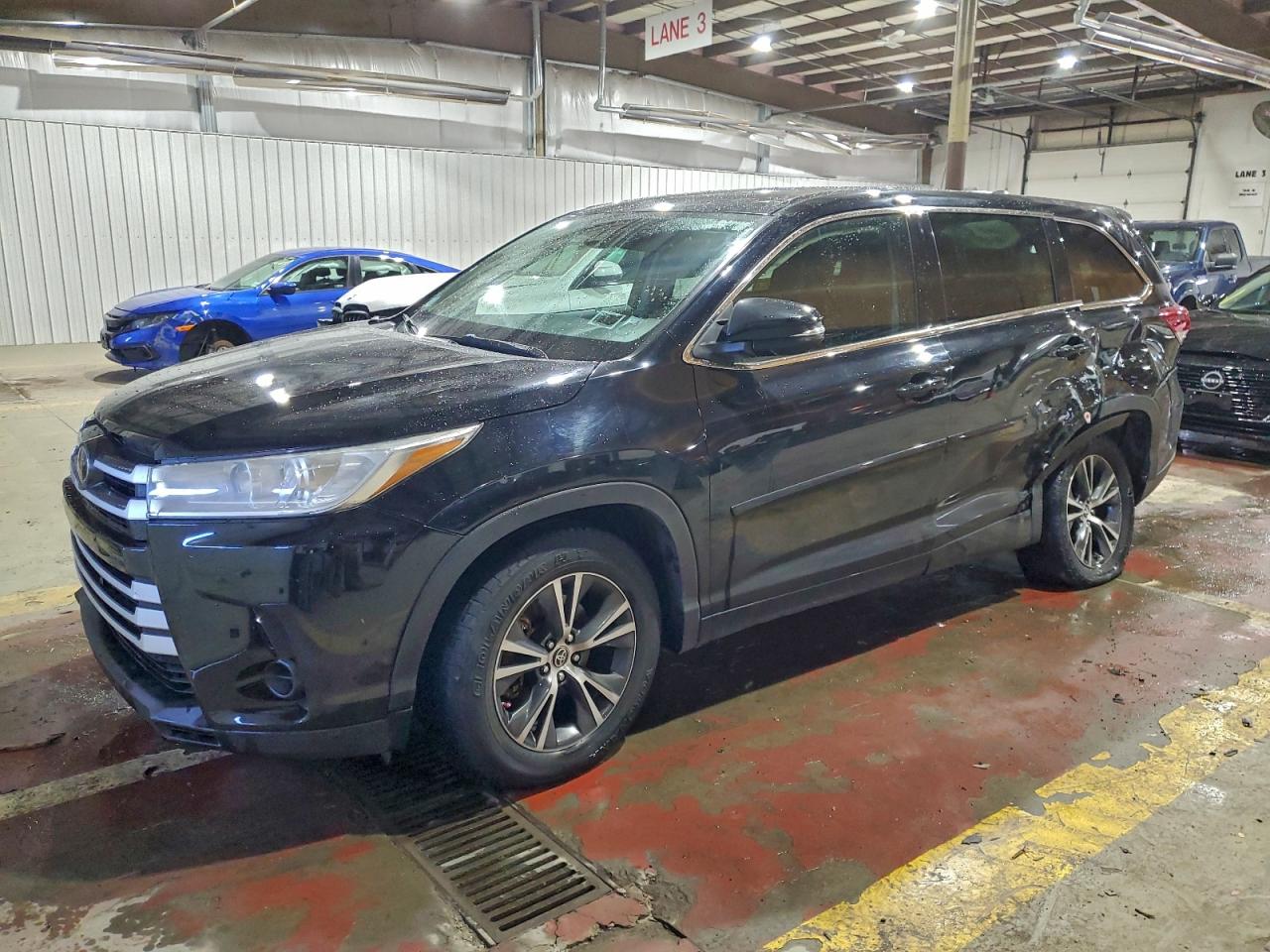 TOYOTA HIGHLANDER 2017