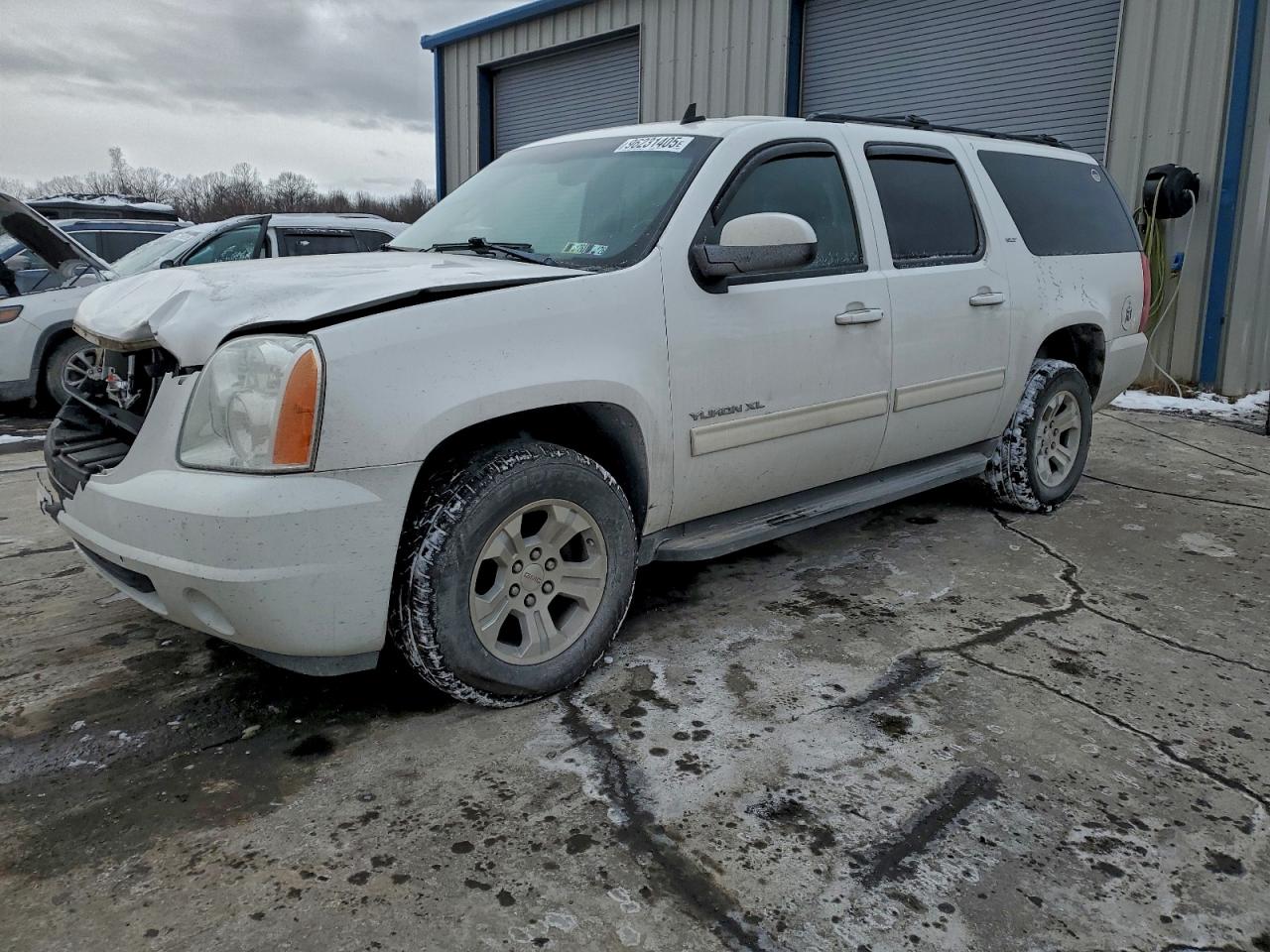 GMC YUKON XL K 2013