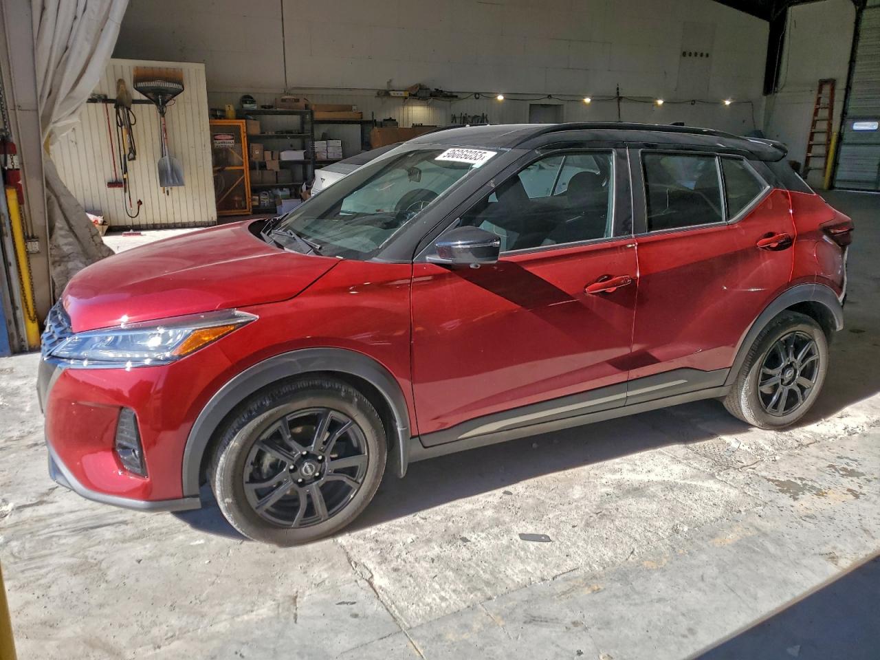 NISSAN KICKS 2023