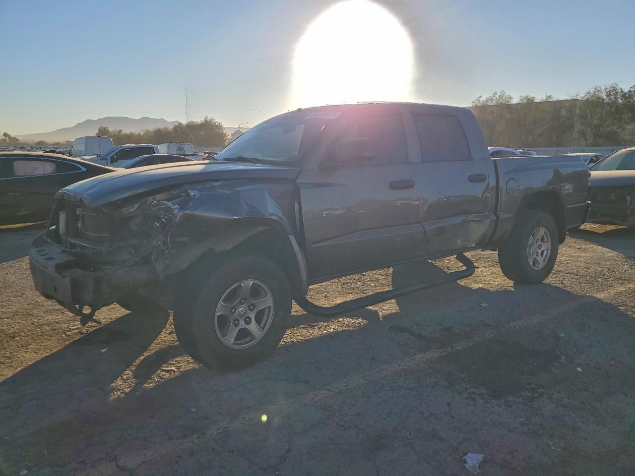 DODGE DAKOTA QUA 2005