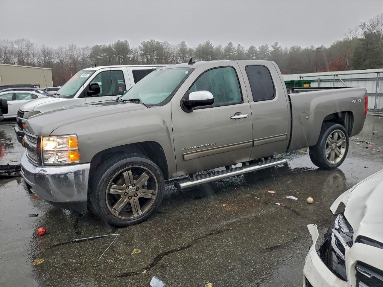CHEVROLET SILVERADO 2012
