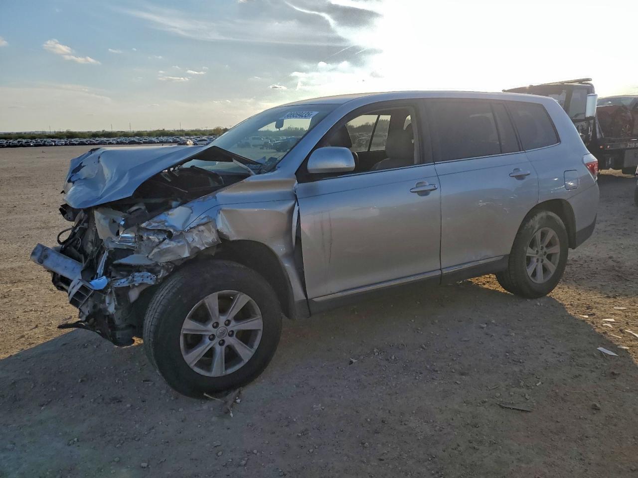 TOYOTA HIGHLANDER 2013