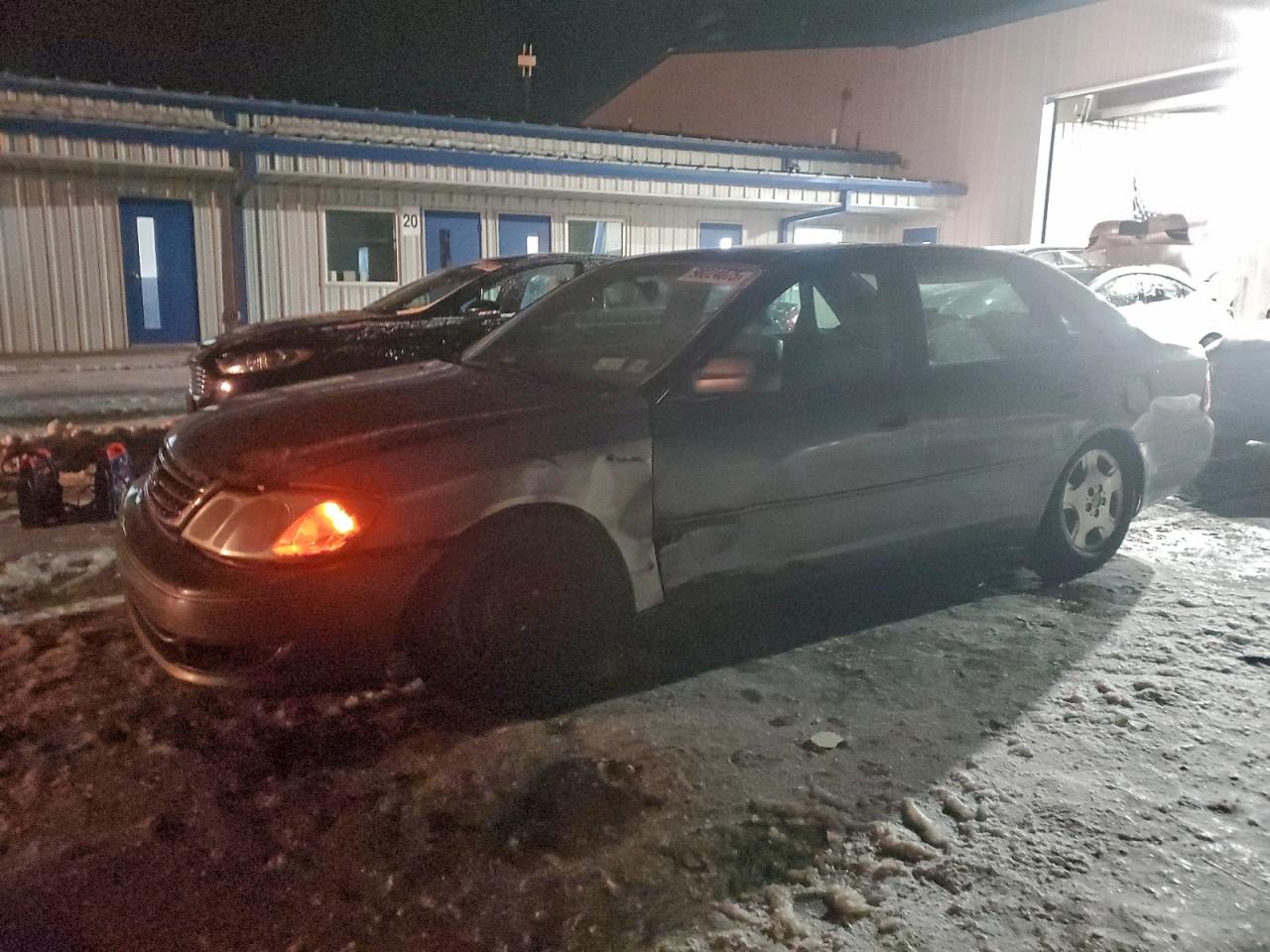 TOYOTA AVALON 2004