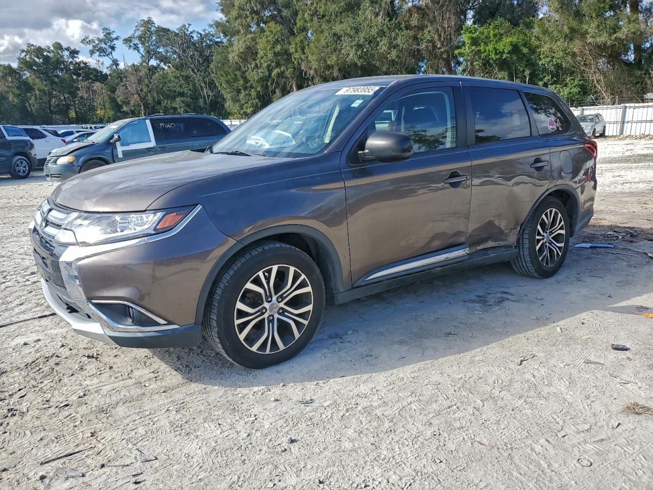 MITSUBISHI OUTLANDER 2018