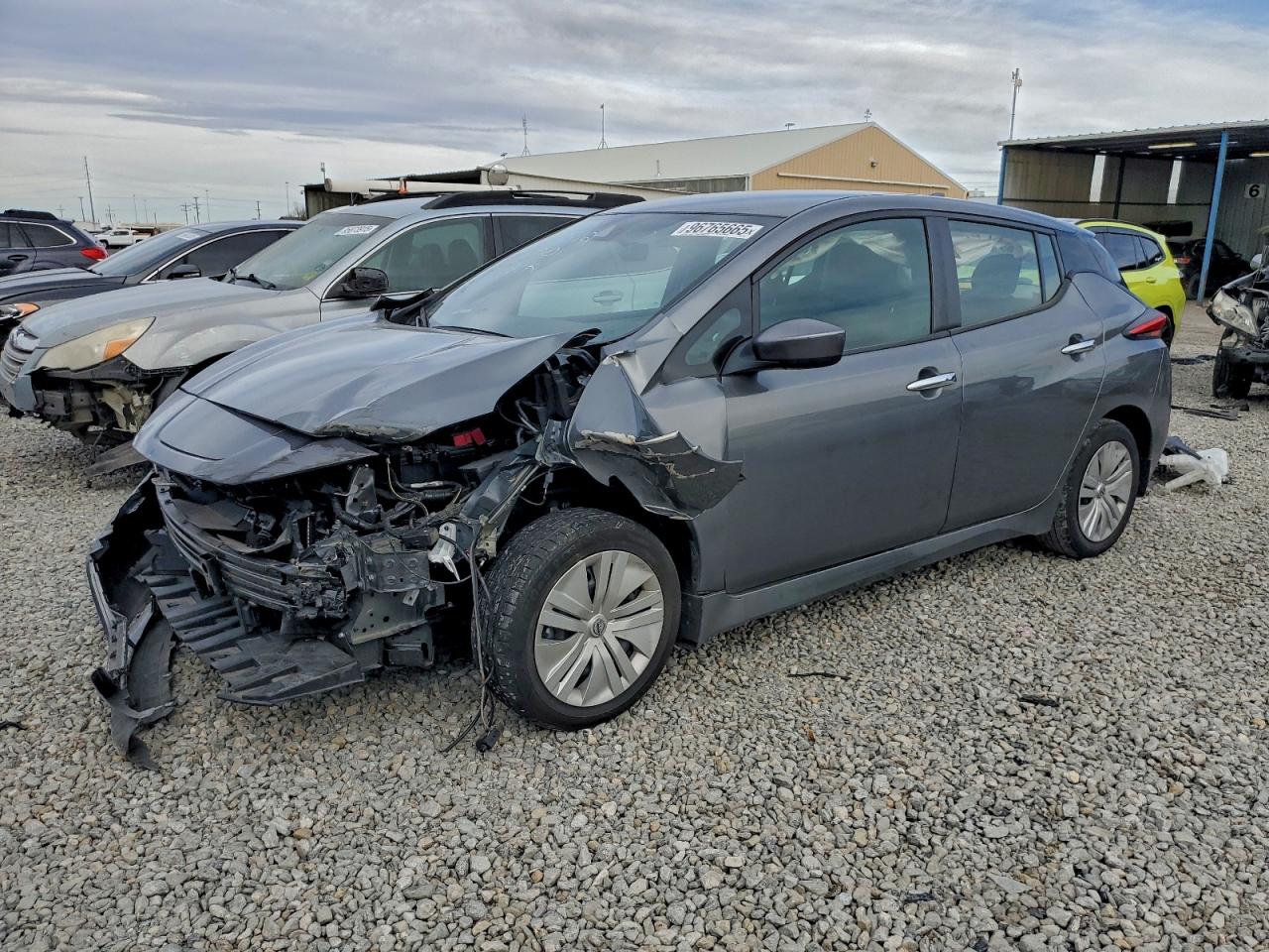 NISSAN LEAF 2024