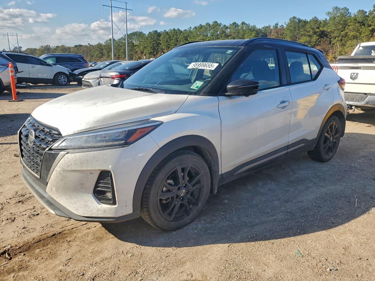 NISSAN KICKS SR 2021