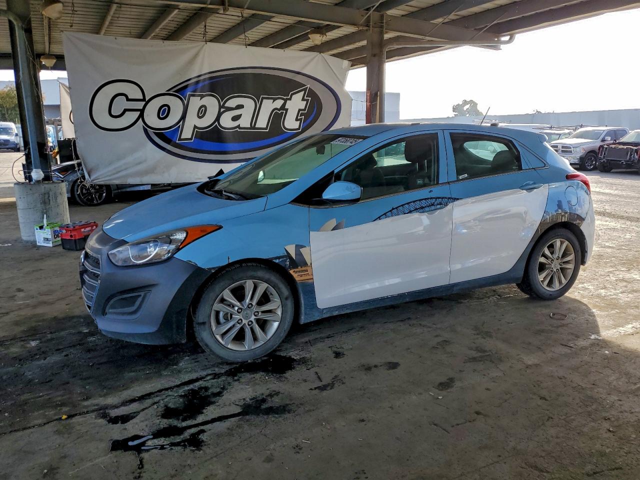 HYUNDAI ELANTRA GT 2017