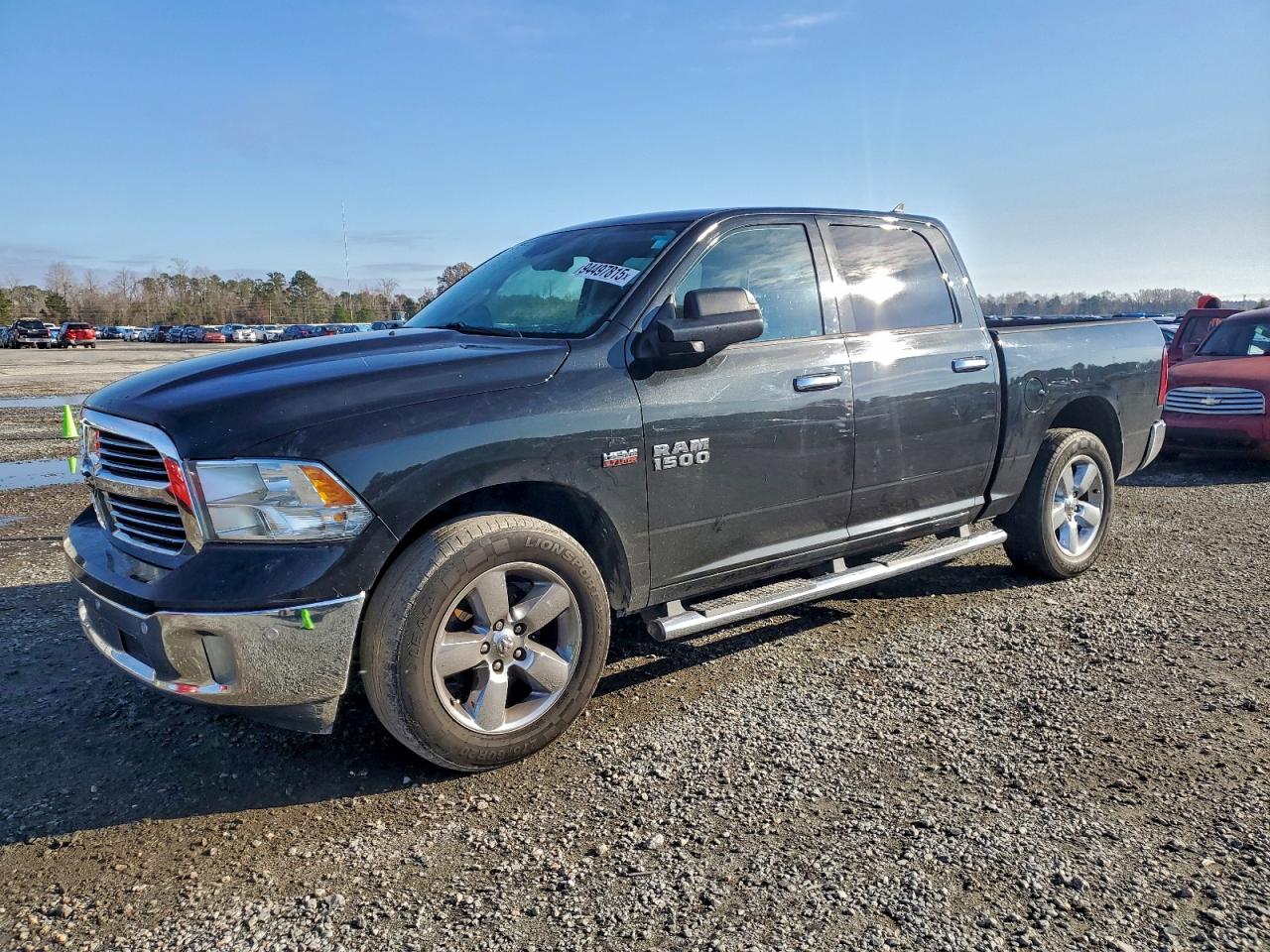 RAM 1500 SLT 2015