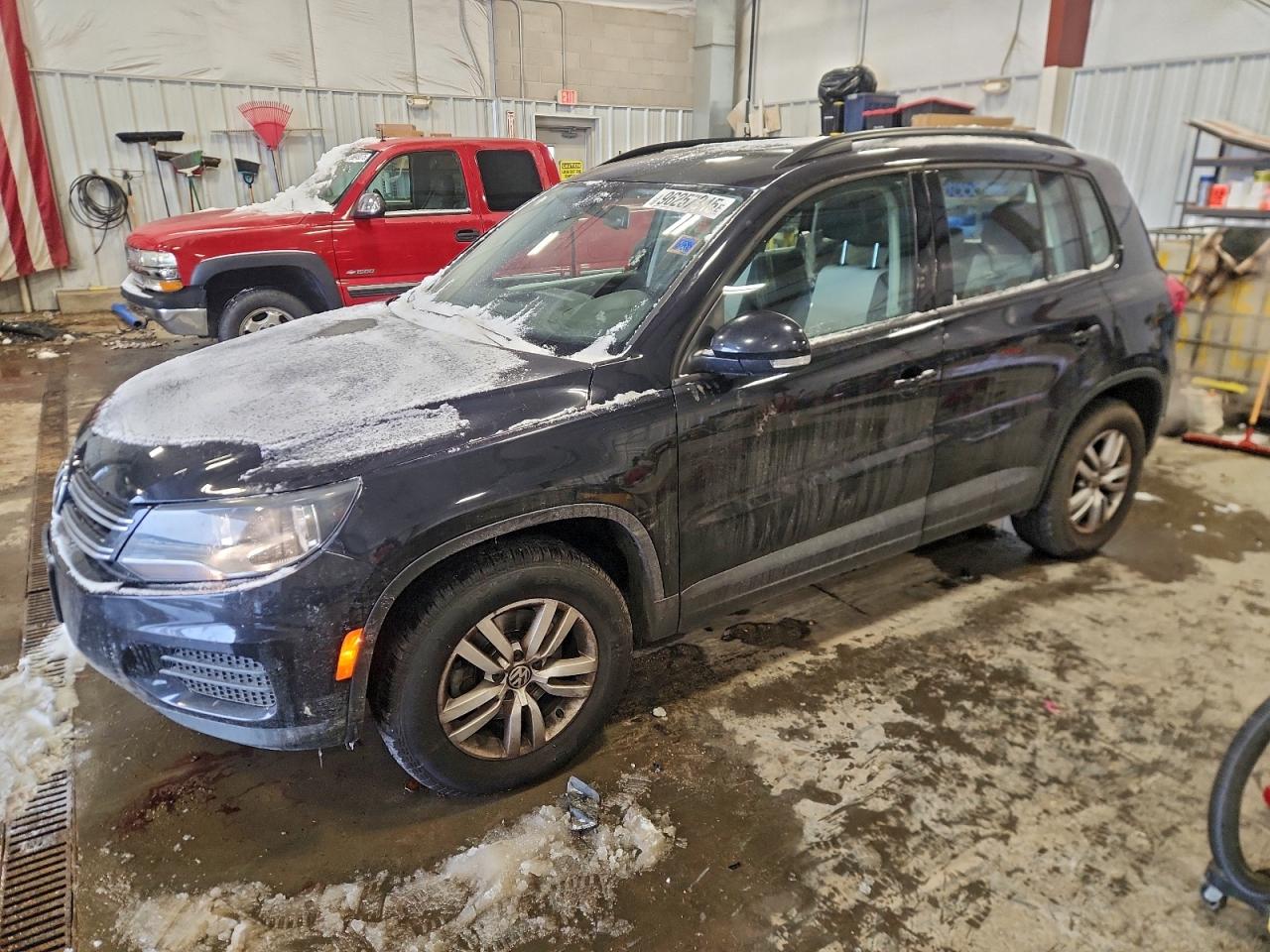 VOLKSWAGEN TIGUAN S 2017