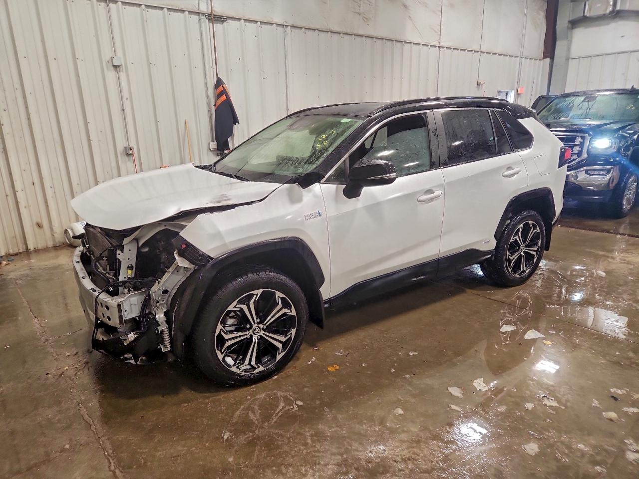 TOYOTA RAV4 PRIME 2024