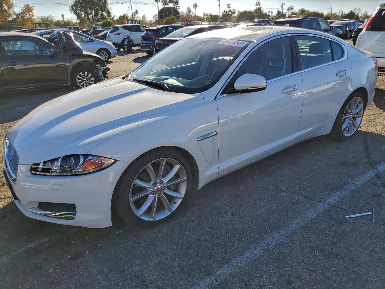 JAGUAR XF 2015
