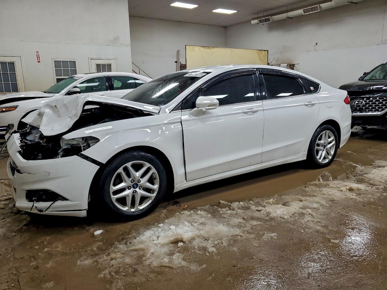 FORD FUSION 2016