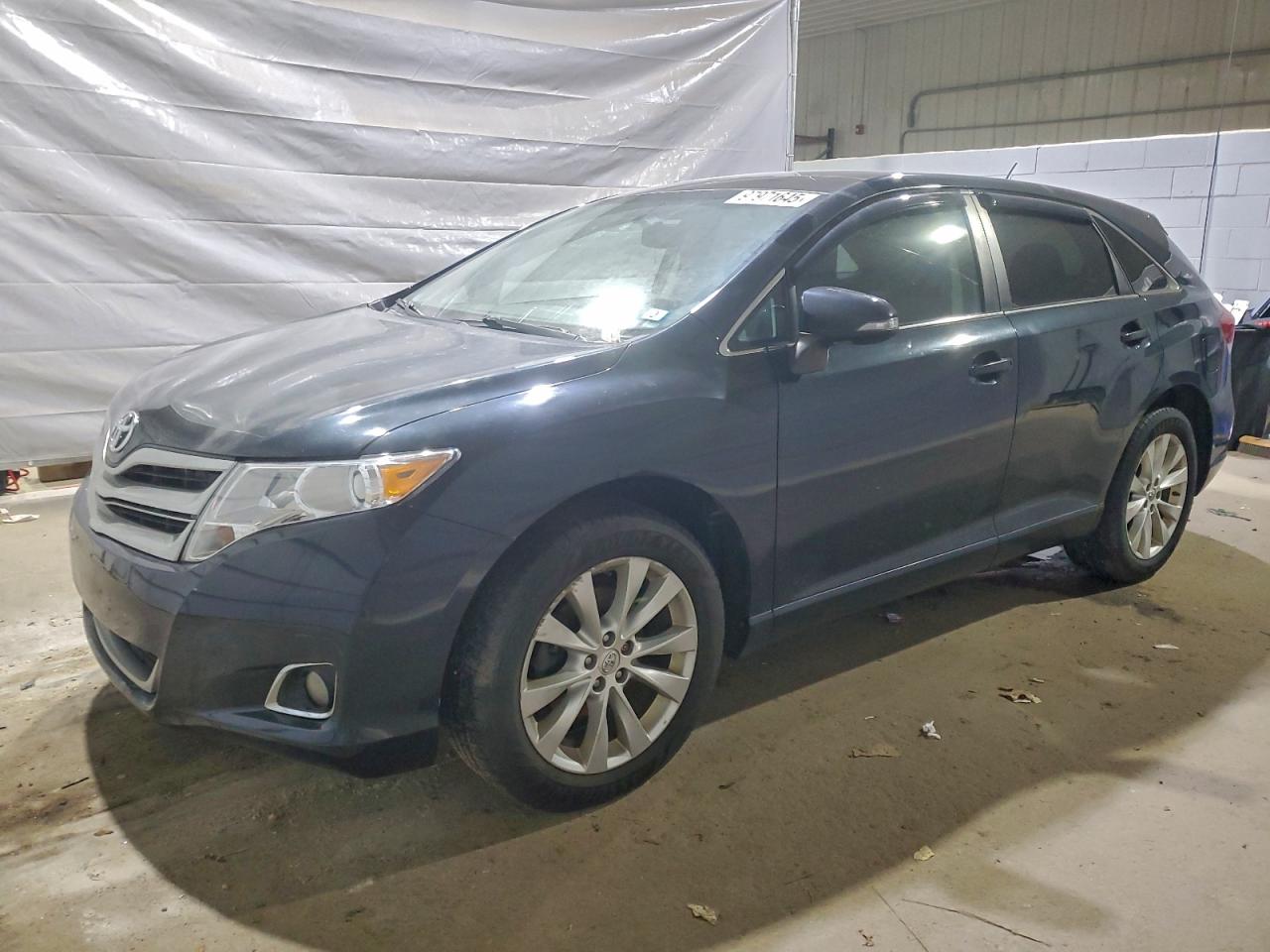 TOYOTA VENZA LE 2013