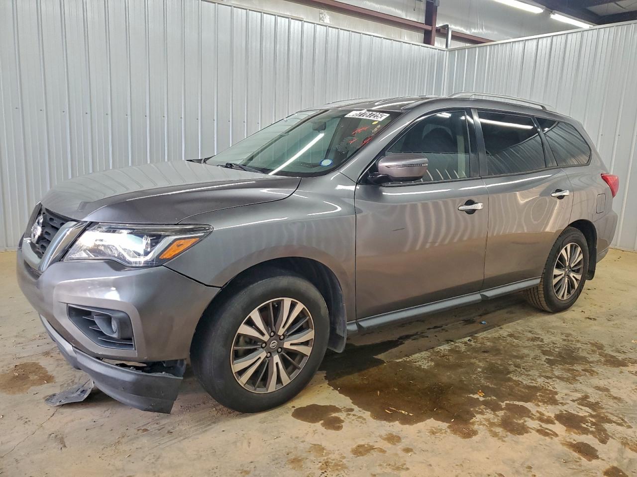 NISSAN PATHFINDER 2017