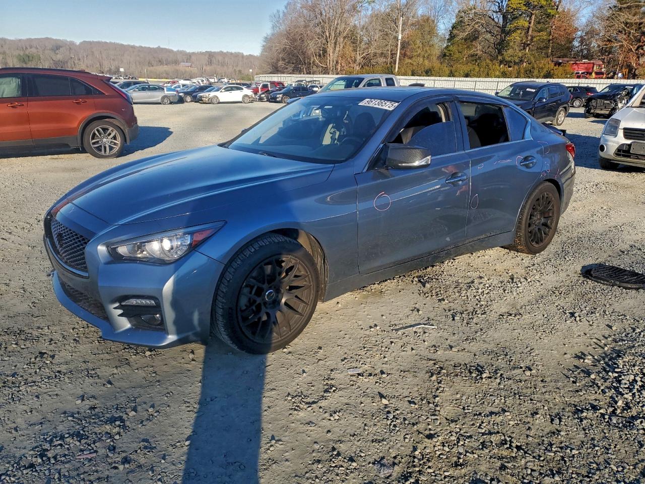 INFINITI Q50 BASE 2015