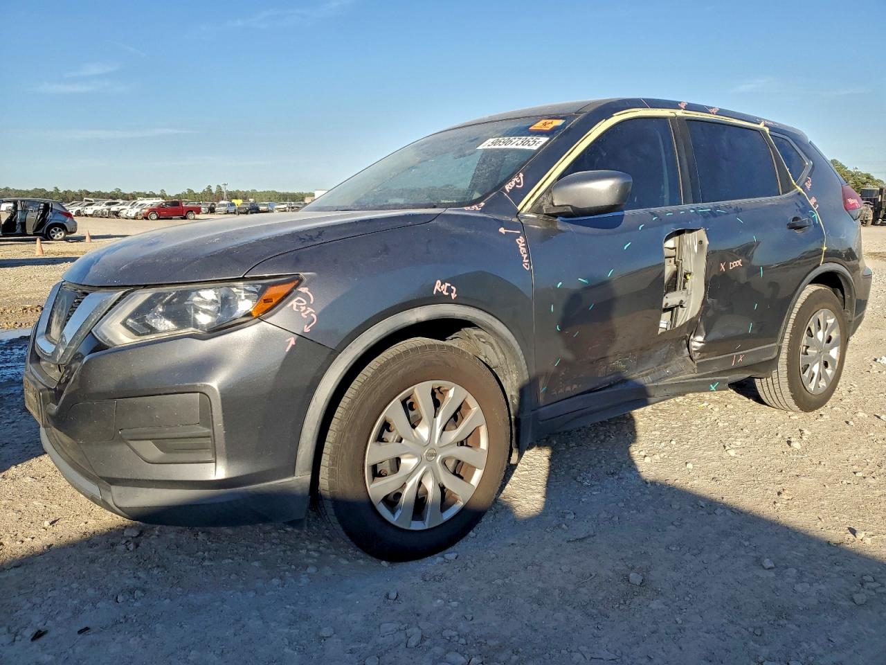 NISSAN ROGUE 2017