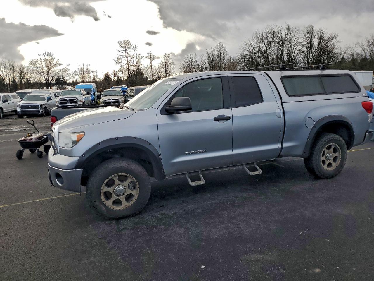 TOYOTA TUNDRA DOU 2012