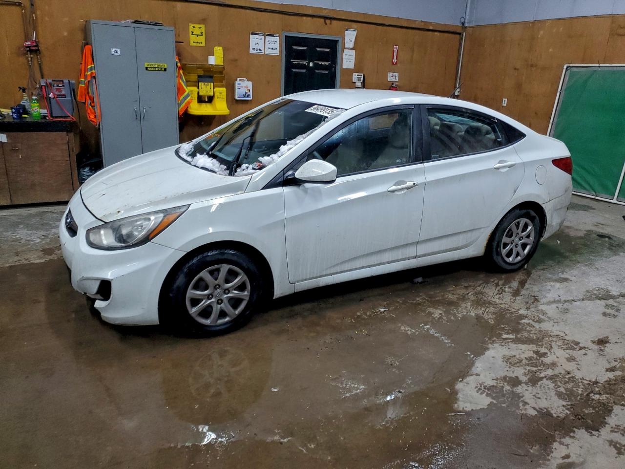 HYUNDAI ACCENT 2013