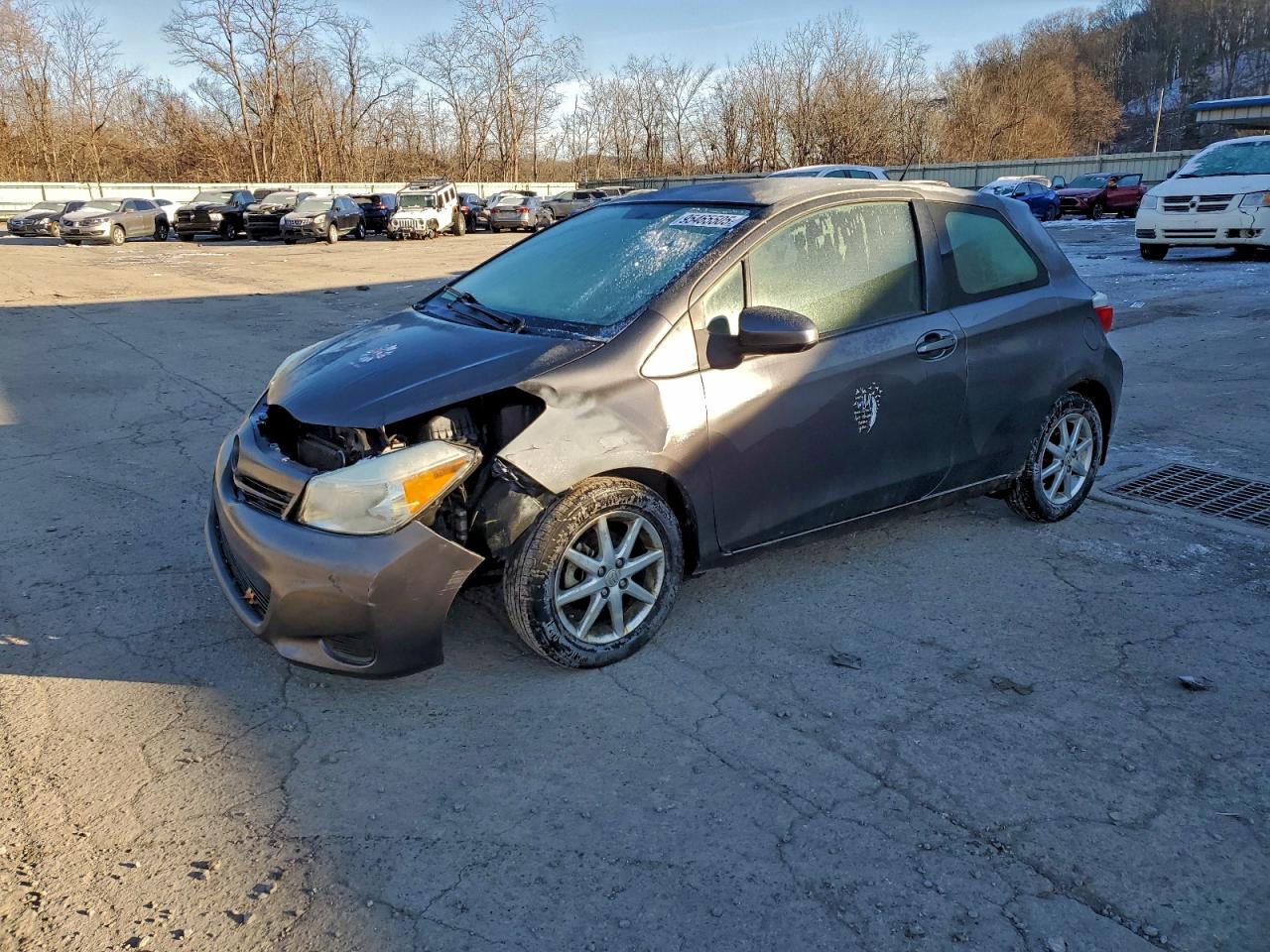 TOYOTA YARIS 2012