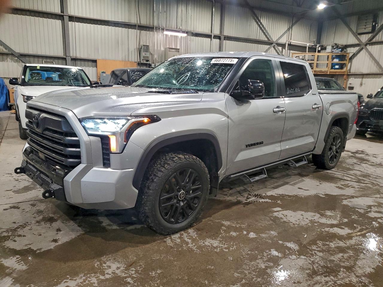 TOYOTA TUNDRA CRE 2024