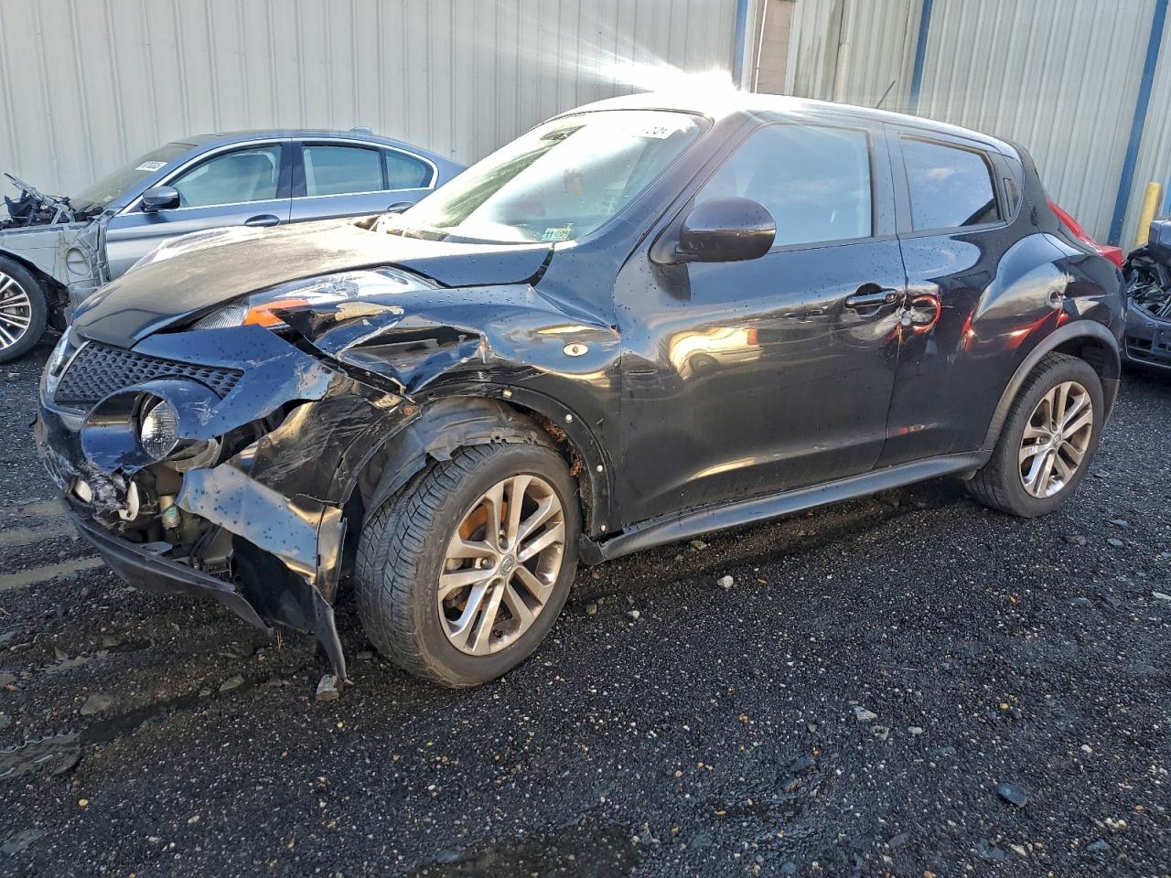 NISSAN JUKE 2011