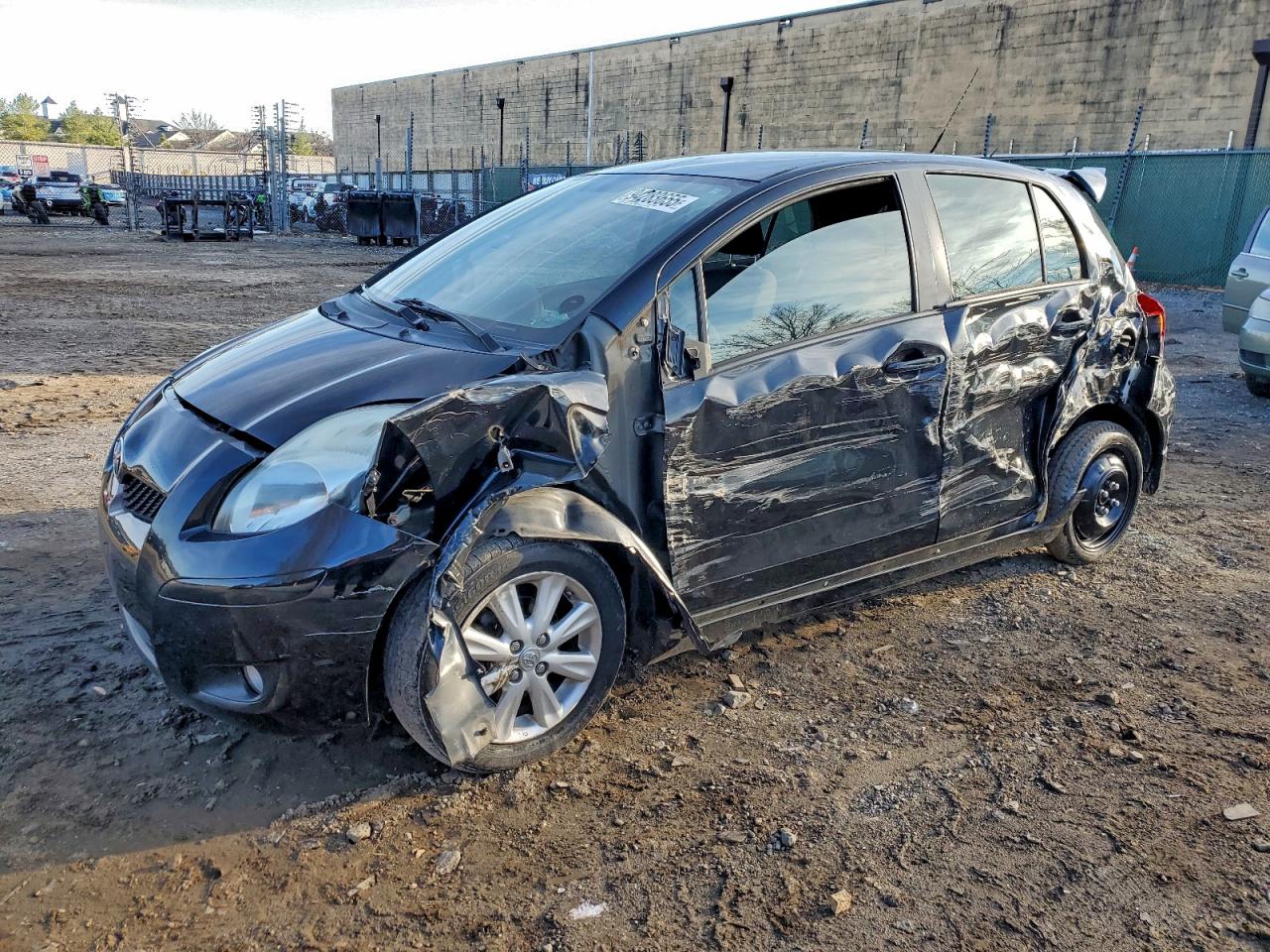 TOYOTA YARIS 2011