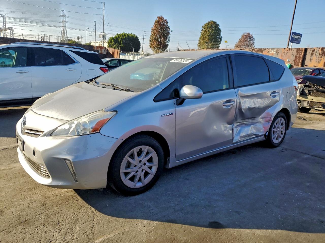 TOYOTA PRIUS V 2014