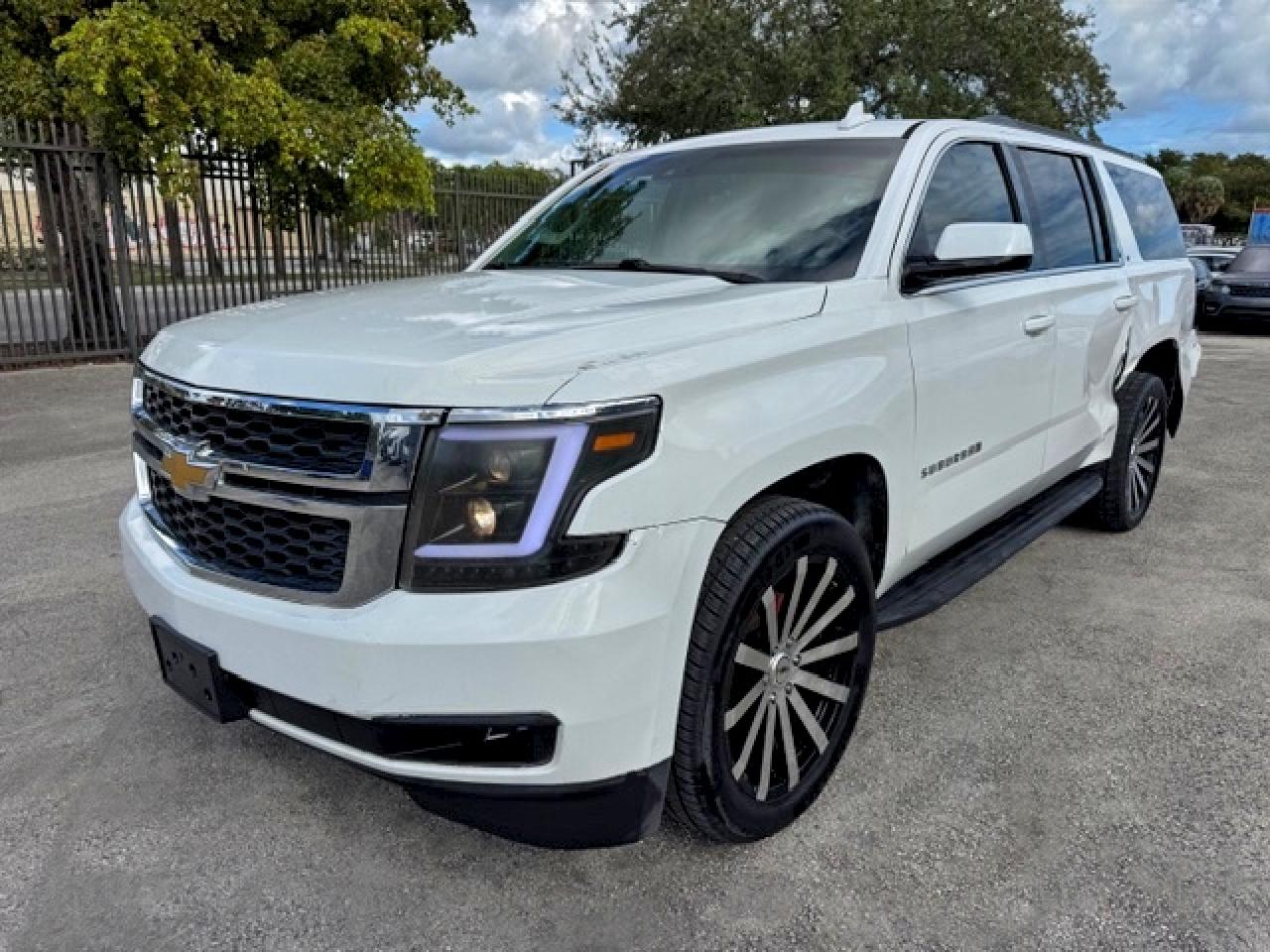 CHEVROLET SUBURBAN 2015