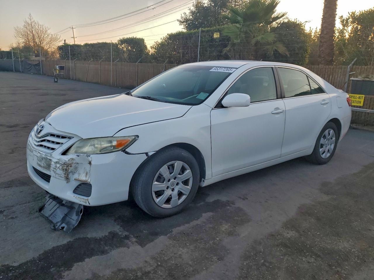 TOYOTA CAMRY BASE 2010
