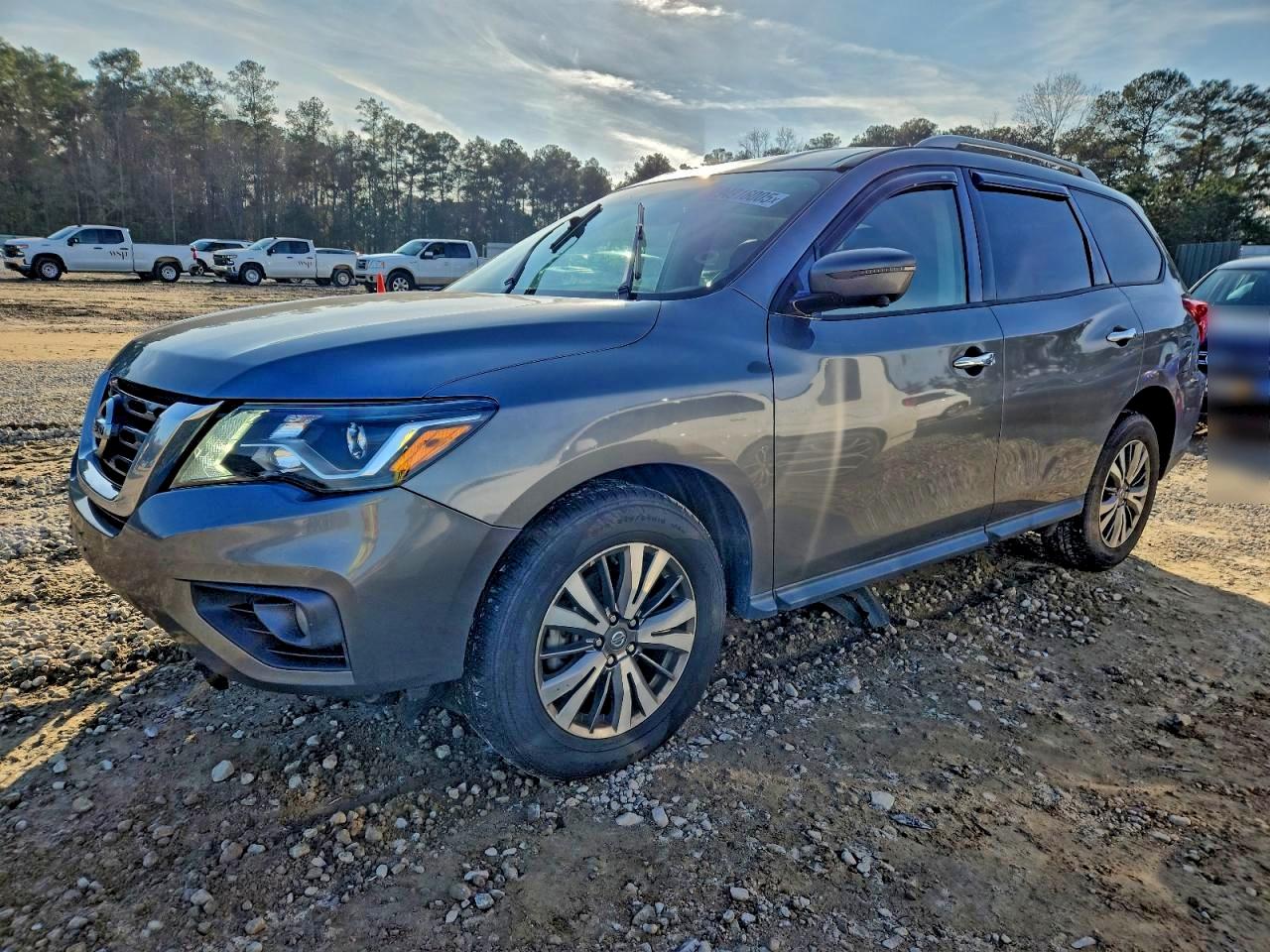 NISSAN PATHFINDER 2020