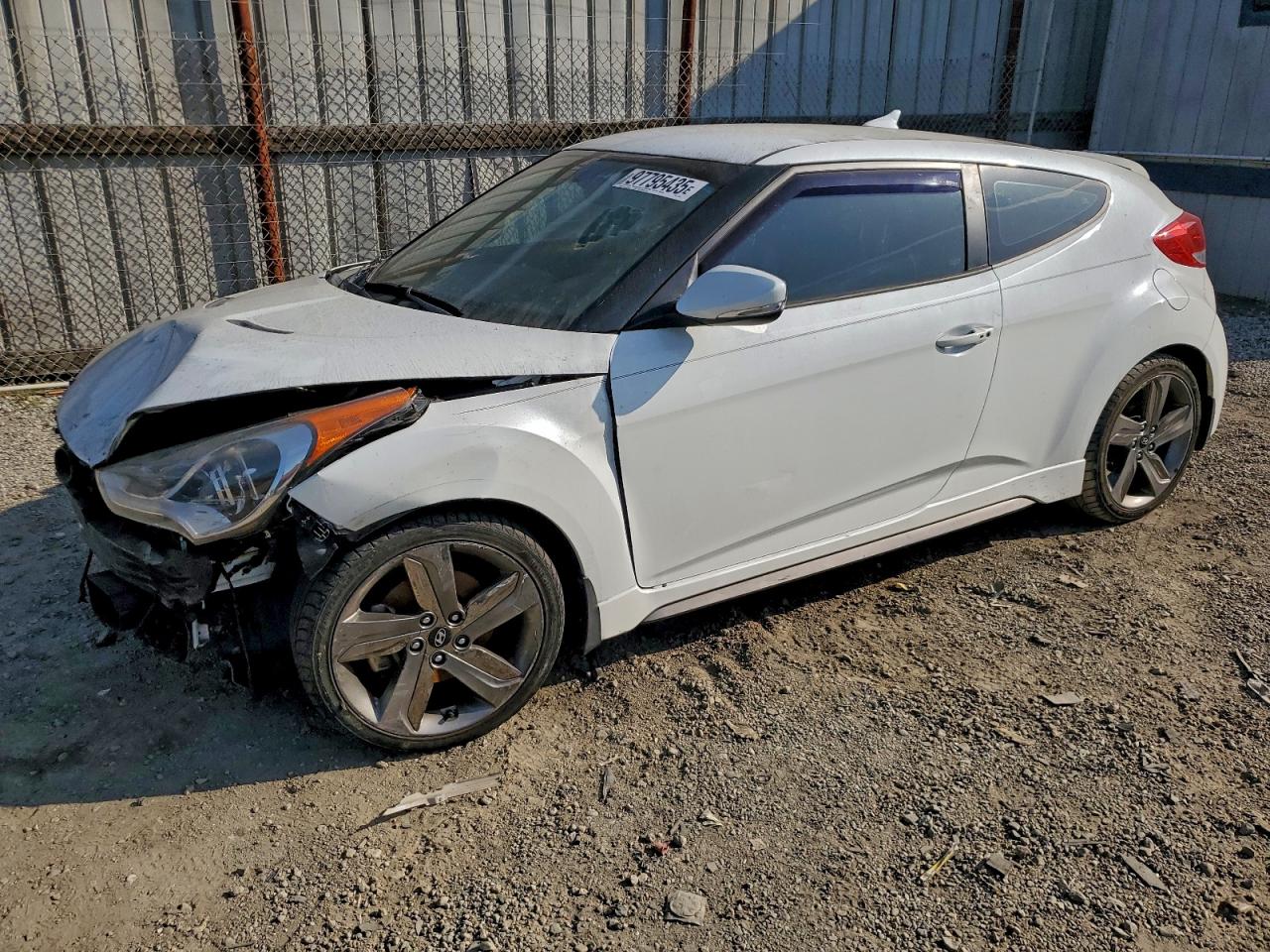 HYUNDAI VELOSTER T 2015