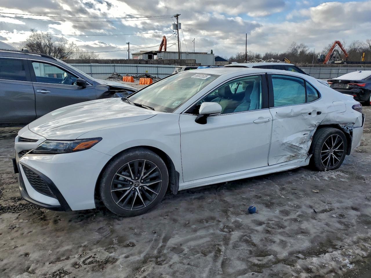 TOYOTA CAMRY 2024