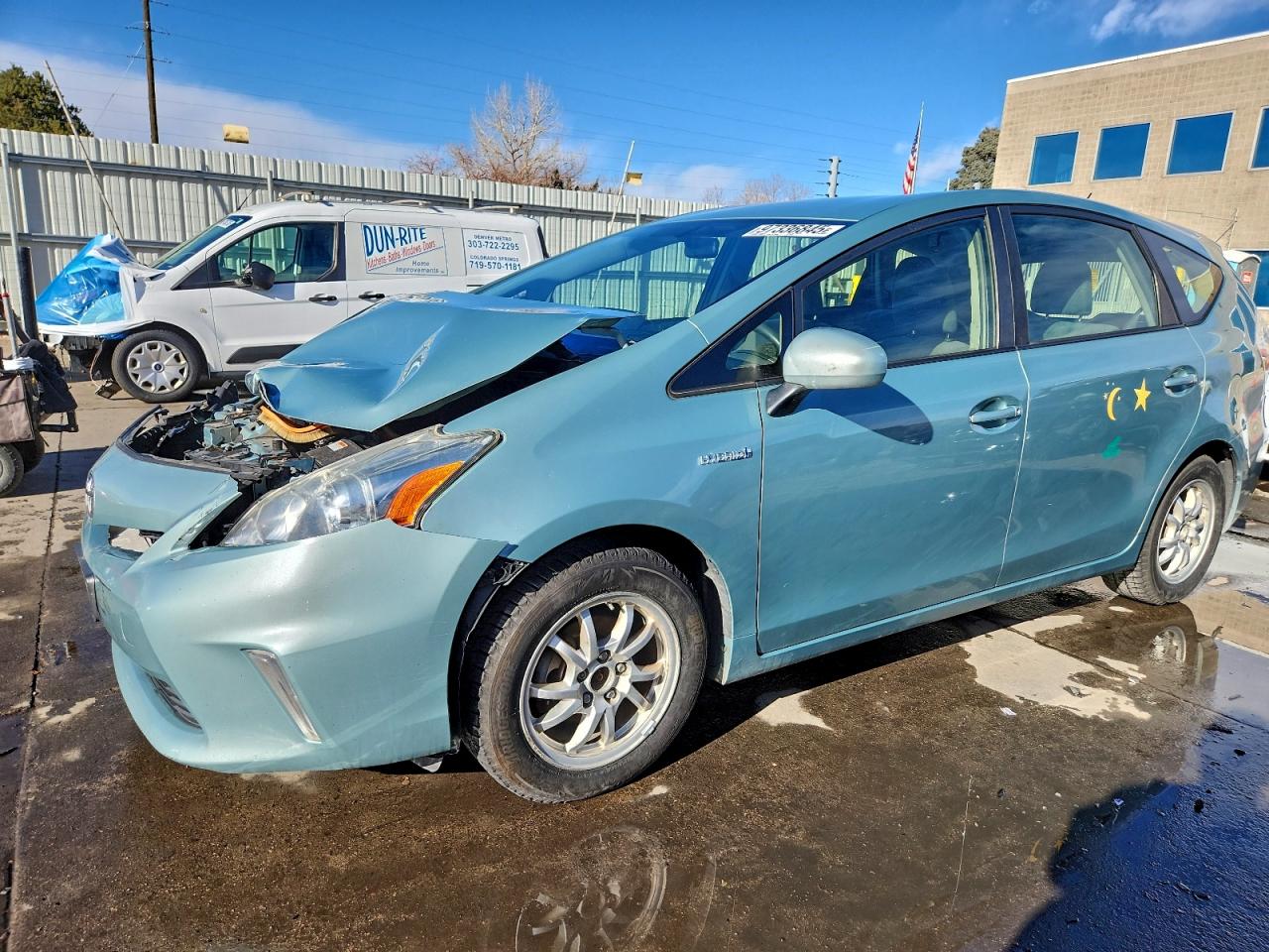 TOYOTA PRIUS V 2013