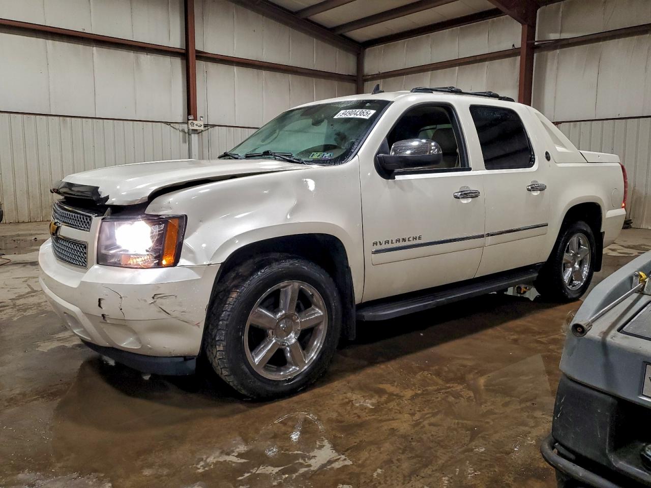 CHEVROLET AVALANCHE 2013