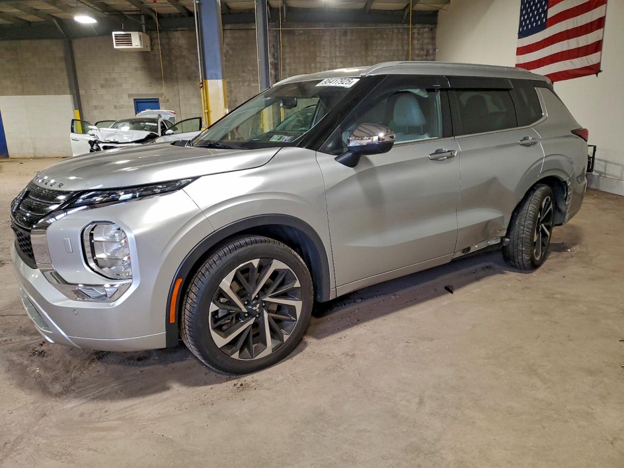 MITSUBISHI OUTLANDER 2022