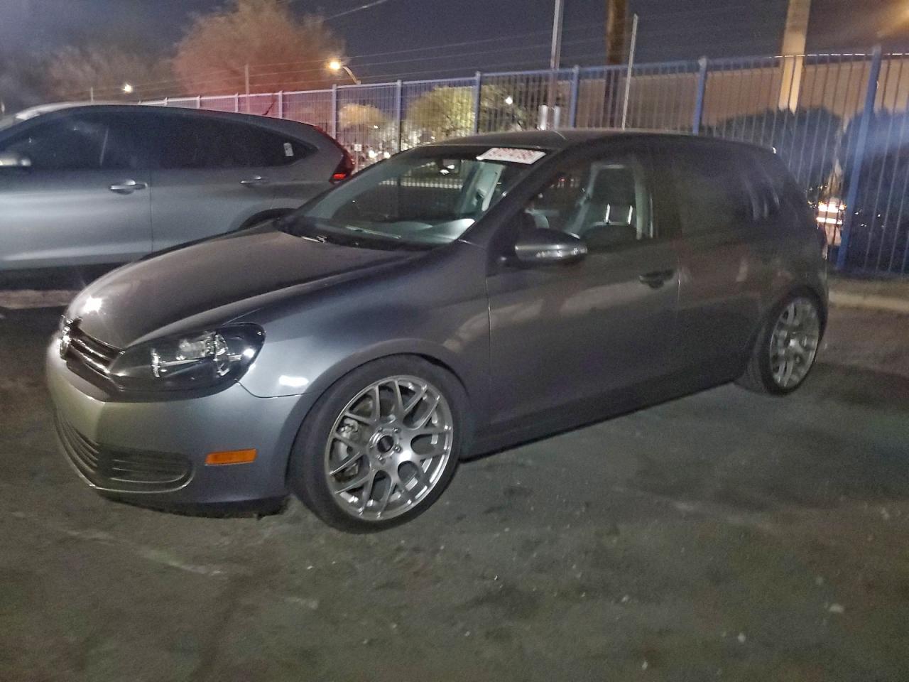 VOLKSWAGEN GOLF 2013