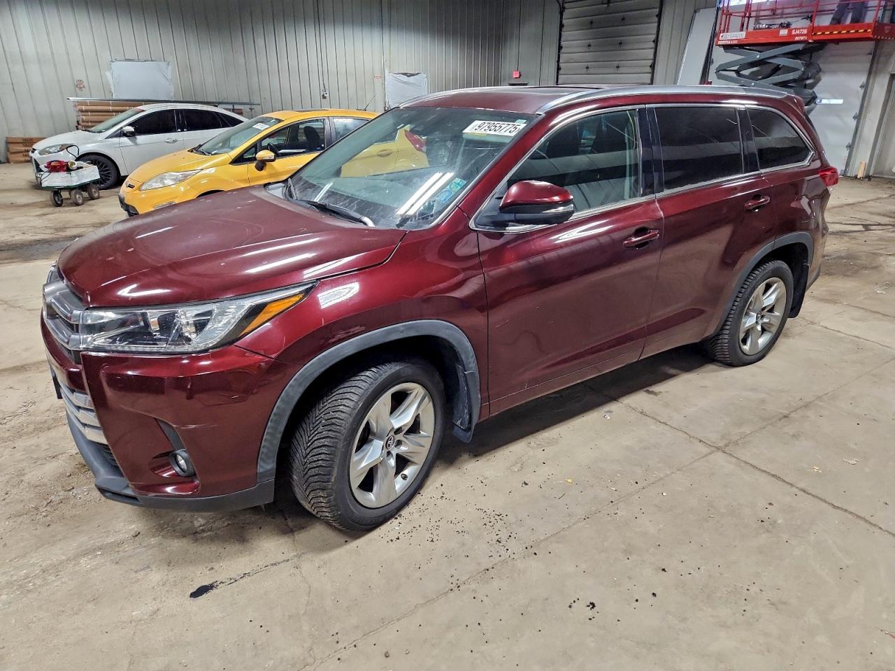 TOYOTA HIGHLANDER 2019