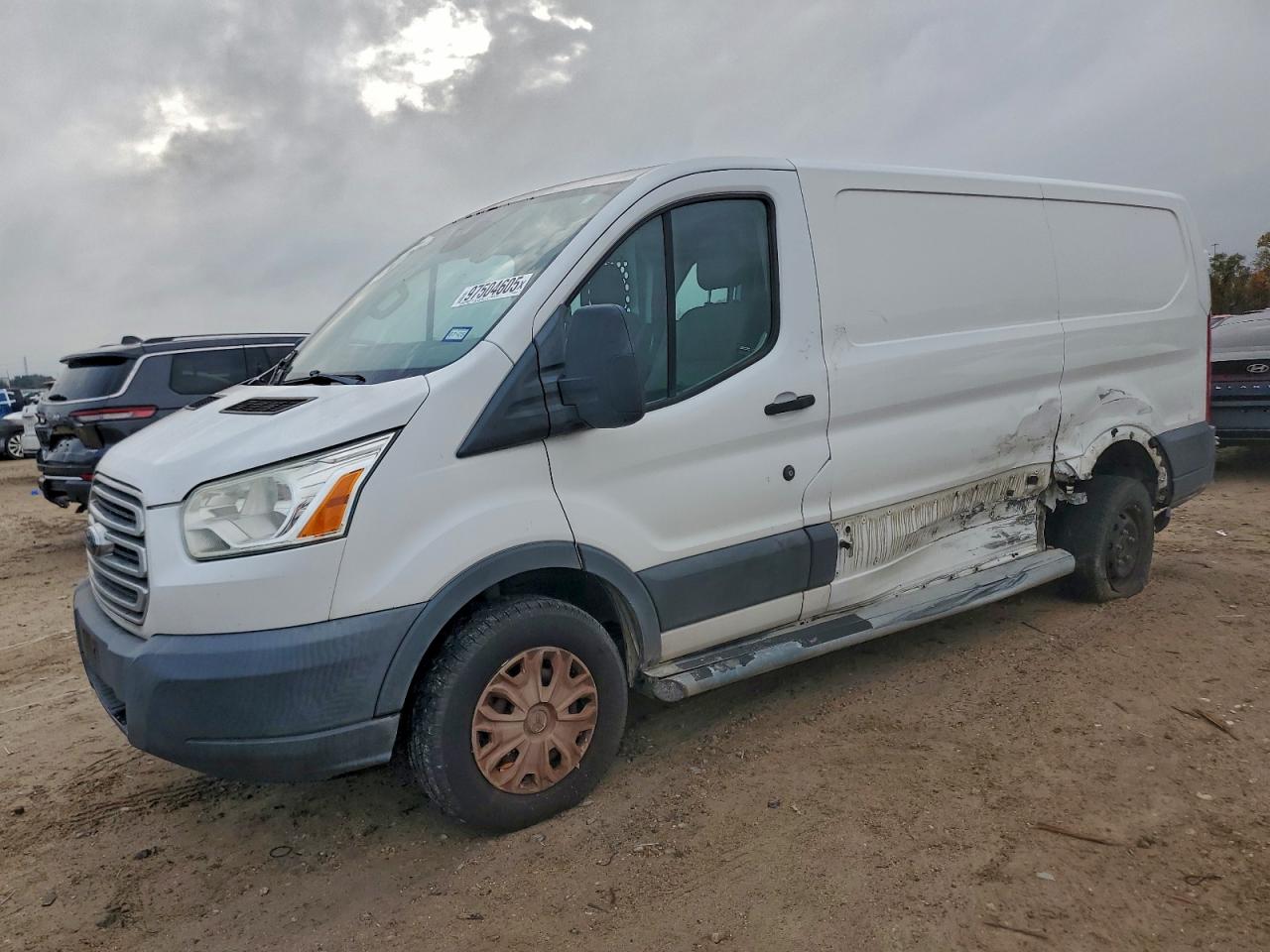FORD TRANSIT T- 2016