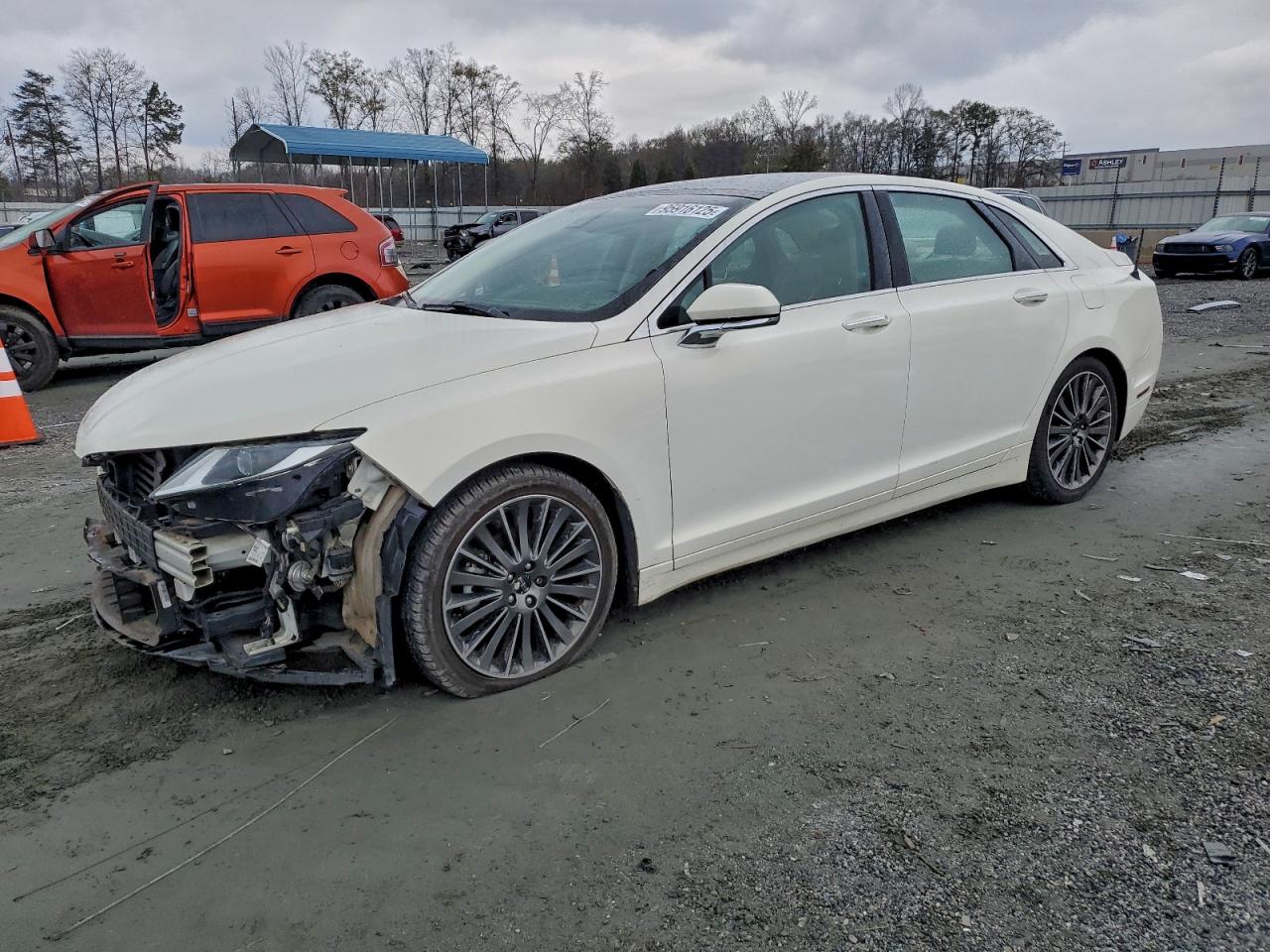 LINCOLN MKZ HYBRID 2013