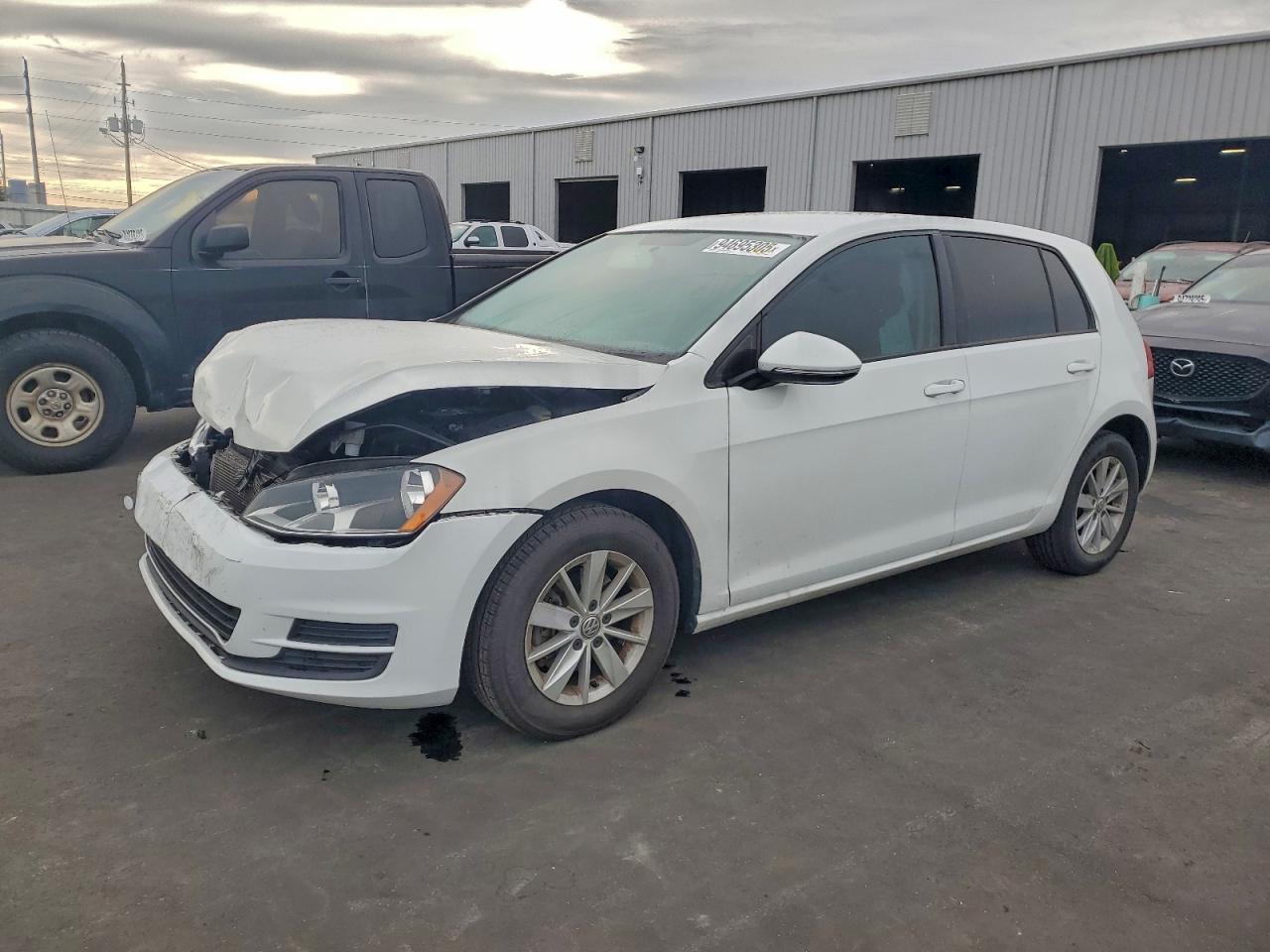 VOLKSWAGEN GOLF S/SE 2016