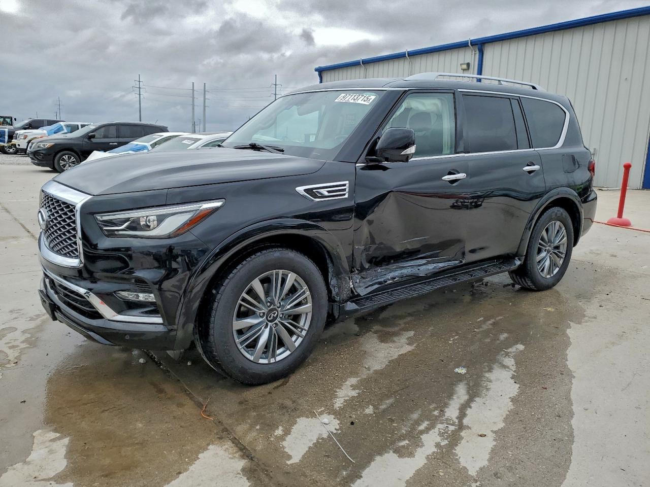 INFINITI QX80 2021