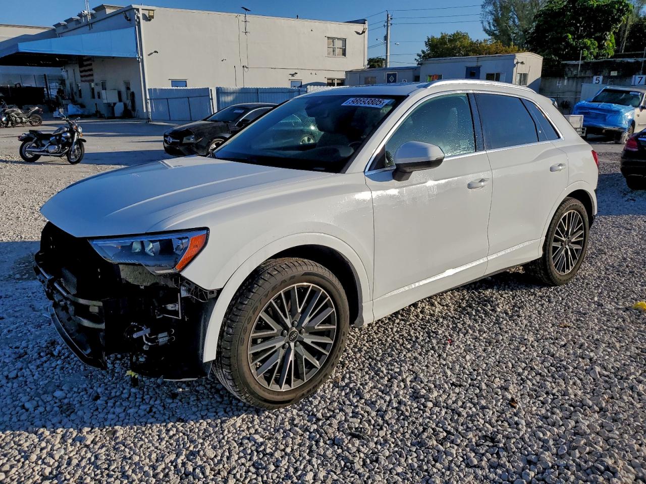 AUDI Q3 PREMIUM 2021