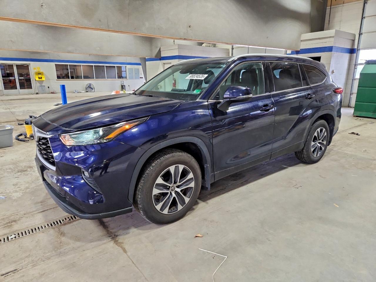 TOYOTA HIGHLANDER 2022