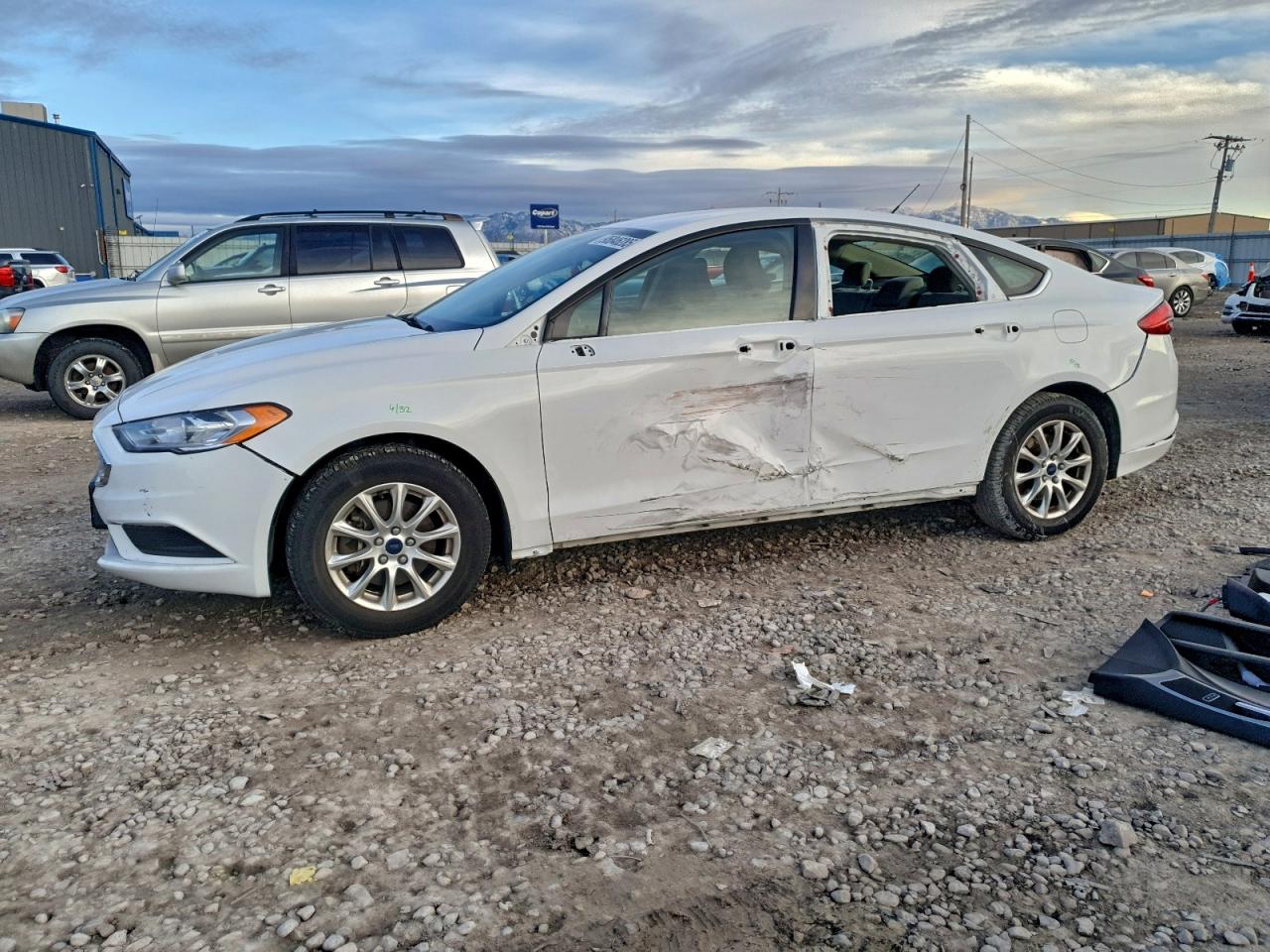 FORD FUSION S 2017