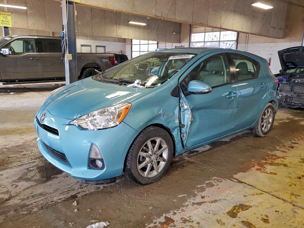 TOYOTA PRIUS C 2013