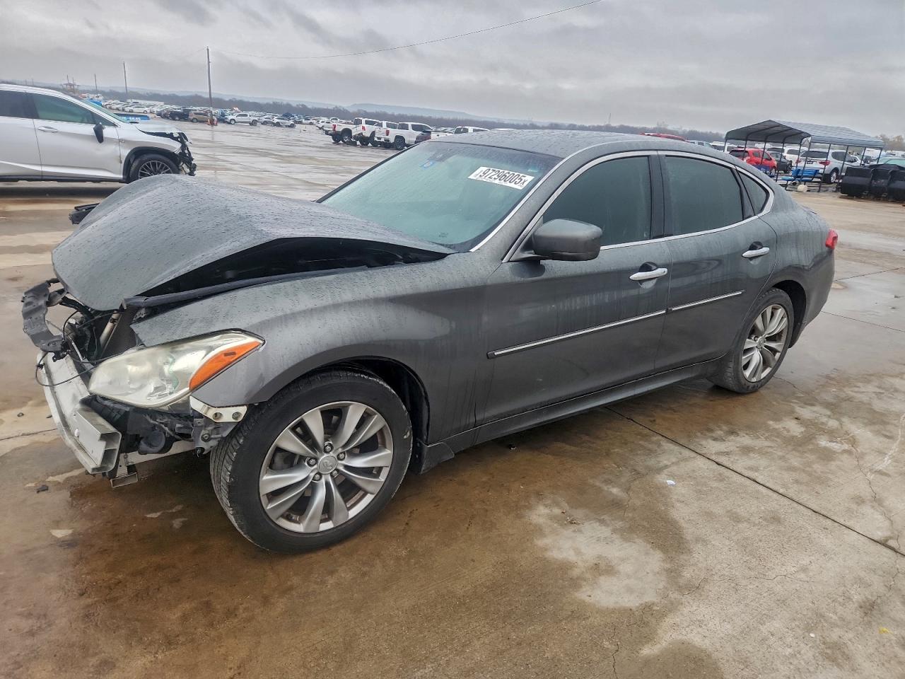 INFINITI M37 2012